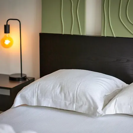 Marine Votre F2 Moderne A