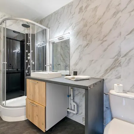 Marine Votre F2 Moderne A *