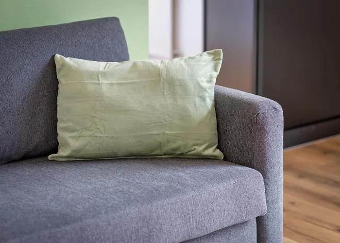 Marine Votre F2 Moderne A Ruan