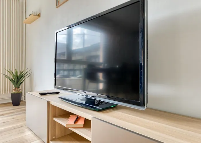 Marine Votre F2 Moderne A * Rouen