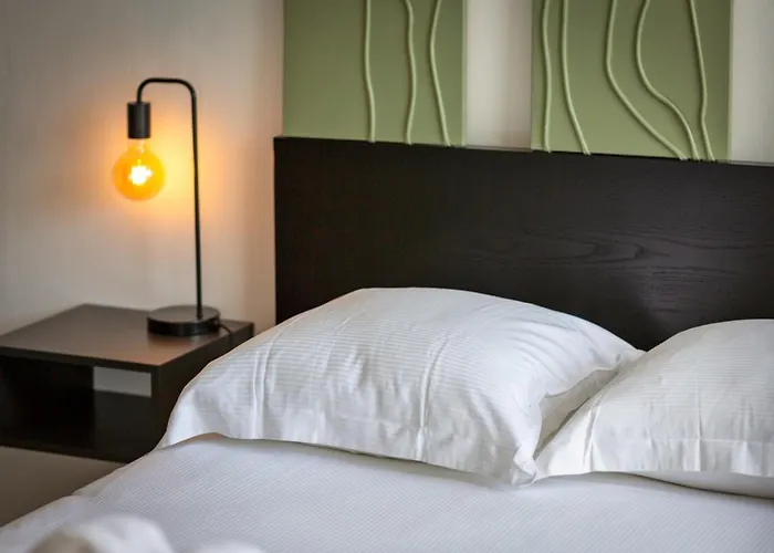 Marine Votre F2 Moderne A