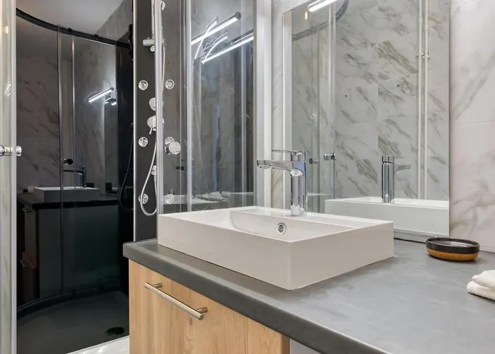 Apartment Marine Votre F2 Moderne A *