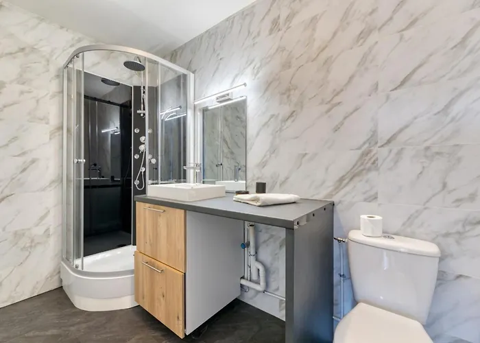 Marine Votre F2 Moderne A *