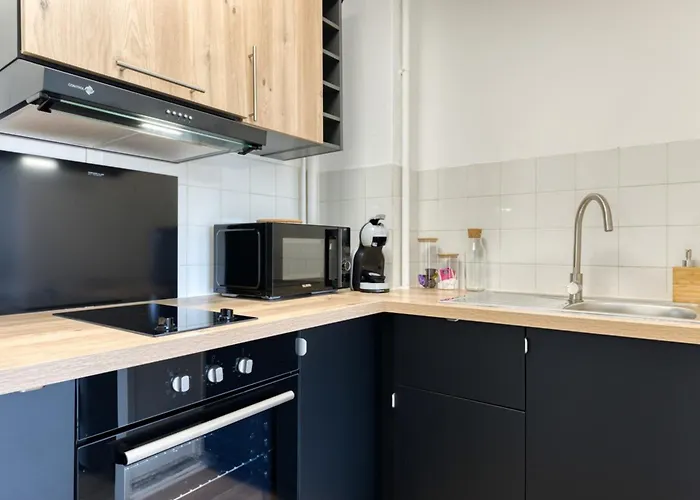 Marine Votre F2 Moderne A Ruan