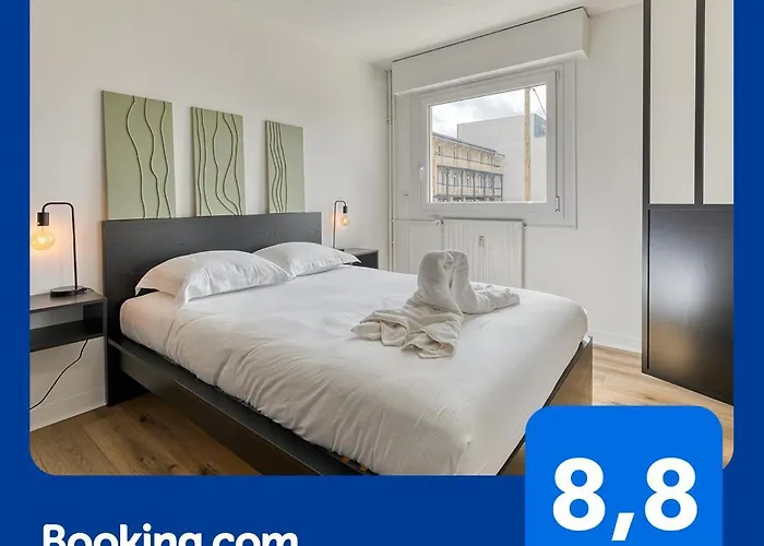 Marine Votre F2 Moderne A